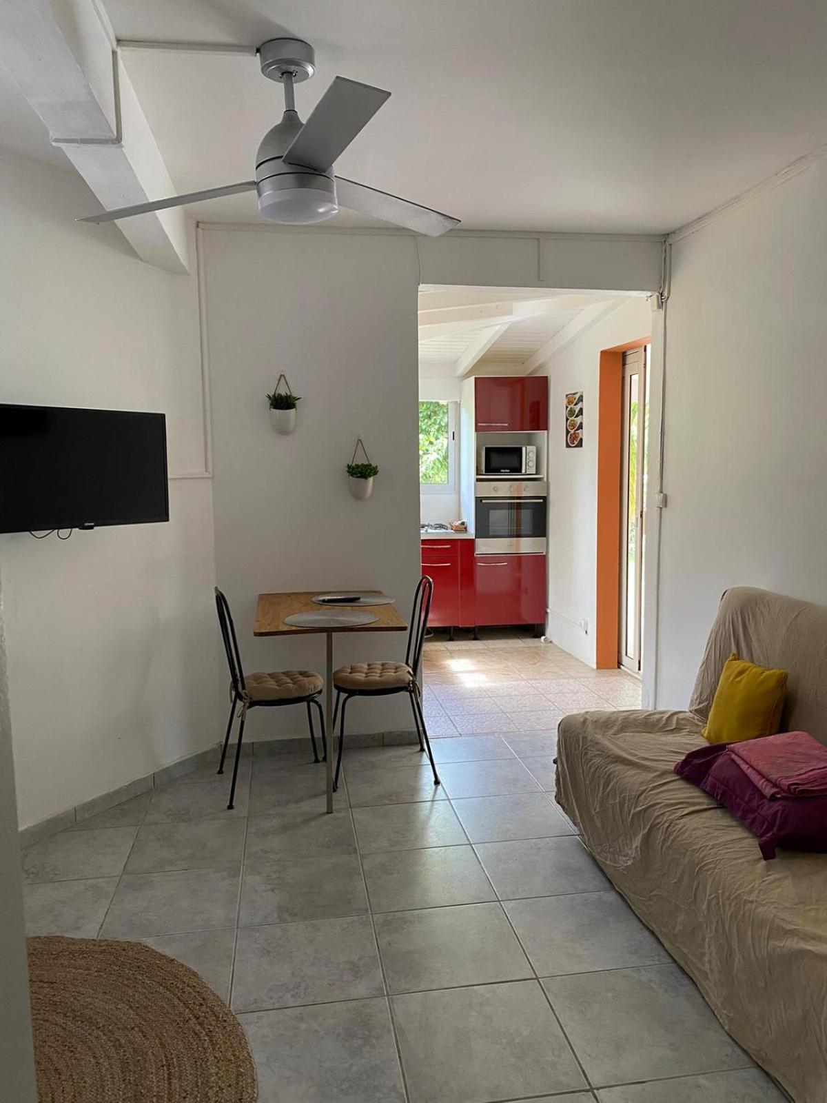 Aquaverde Eco Et Confort- Bas De Villa Avec Jardin Et Parking Le Gosier  Eksteriør billede